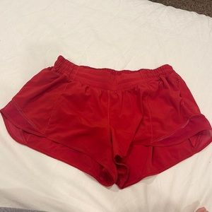 Lulu lemon red hotty hot short 2.5”
